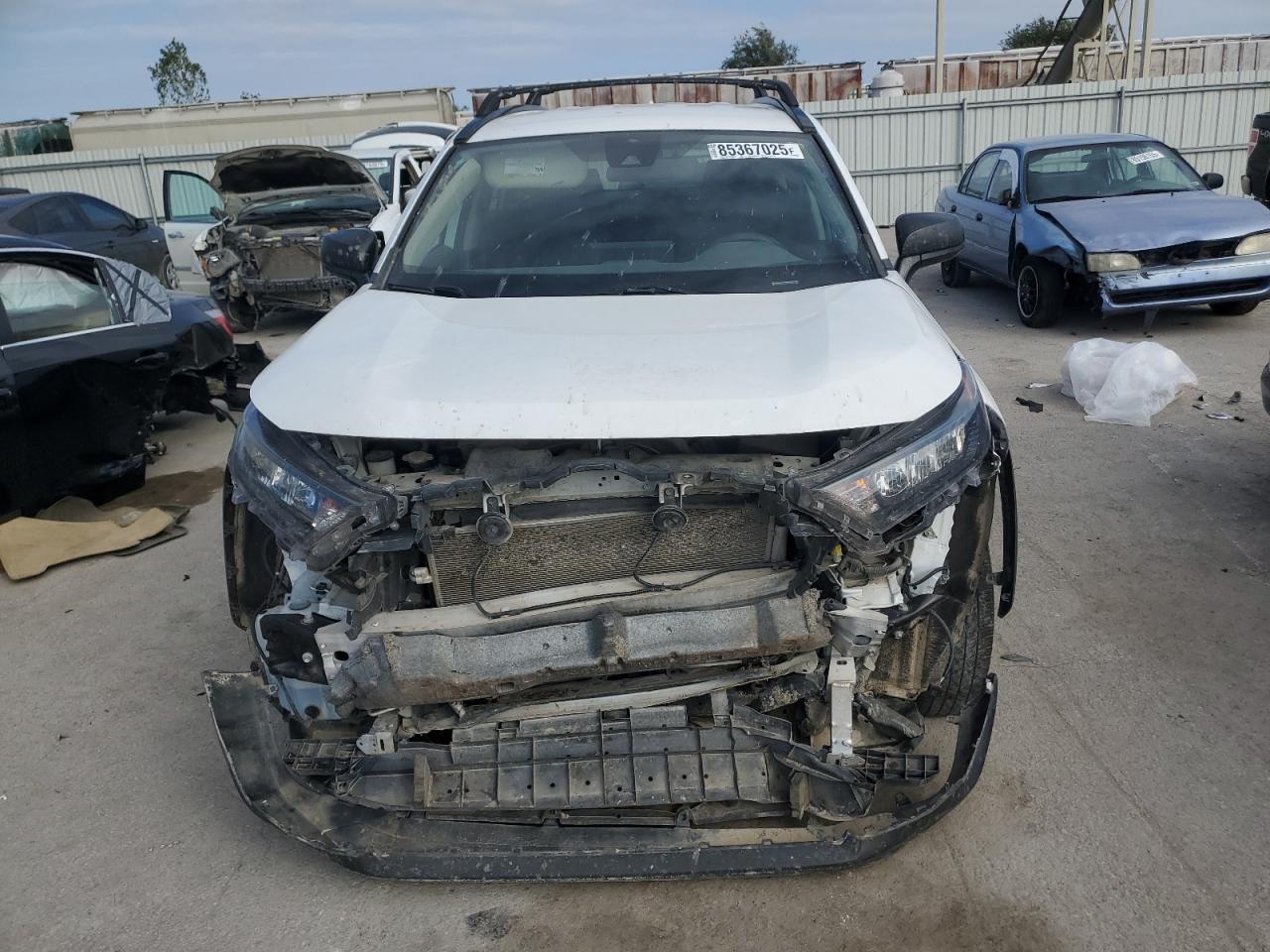 2021 TOYOTA RAV4 LE photo 5