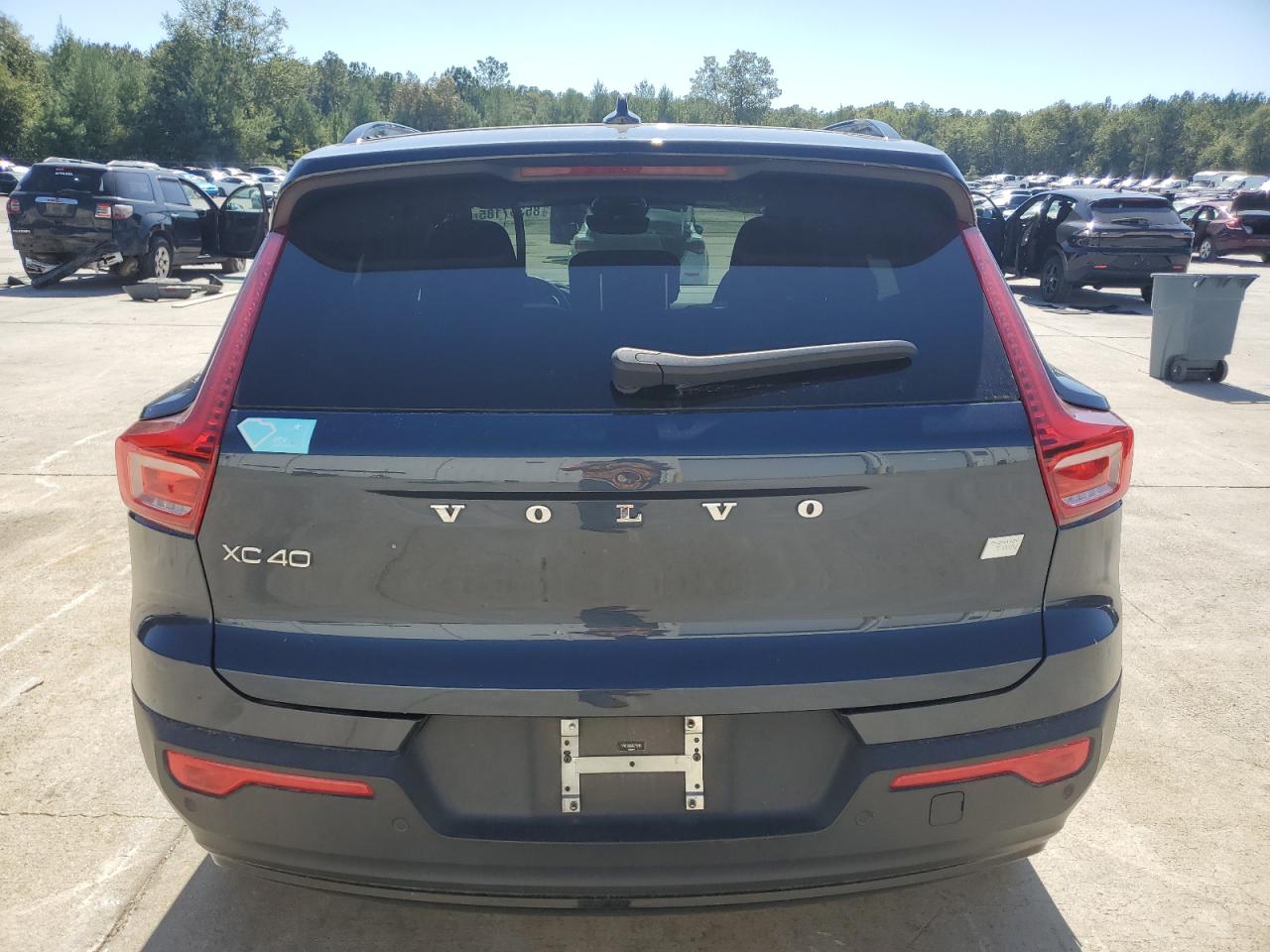2022 VOLVO XC40 P8 RECHARGE PLUS photo 11