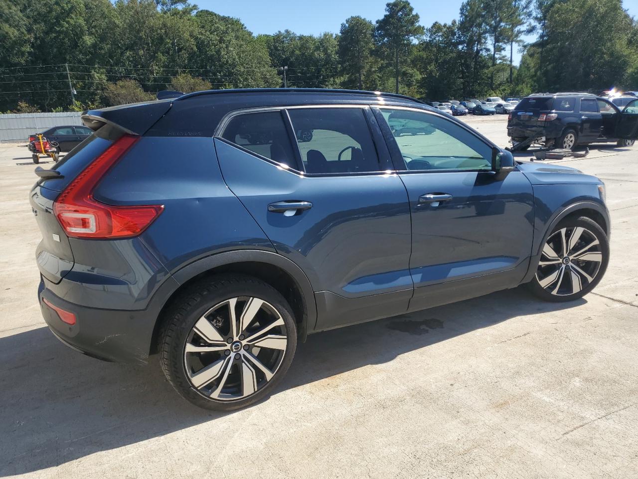 2022 VOLVO XC40 P8 RECHARGE PLUS photo 5