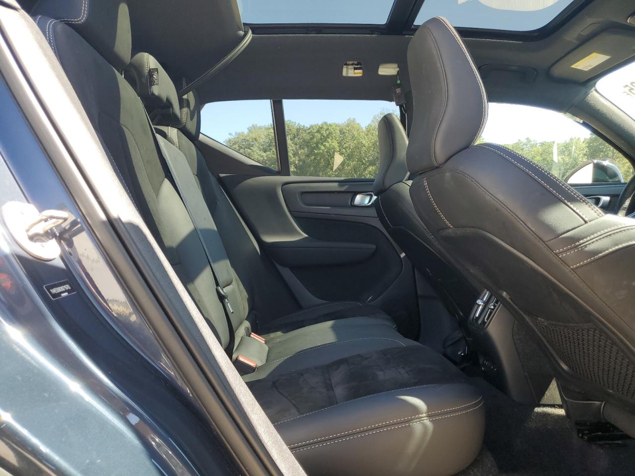 2022 VOLVO XC40 P8 RECHARGE PLUS photo 19