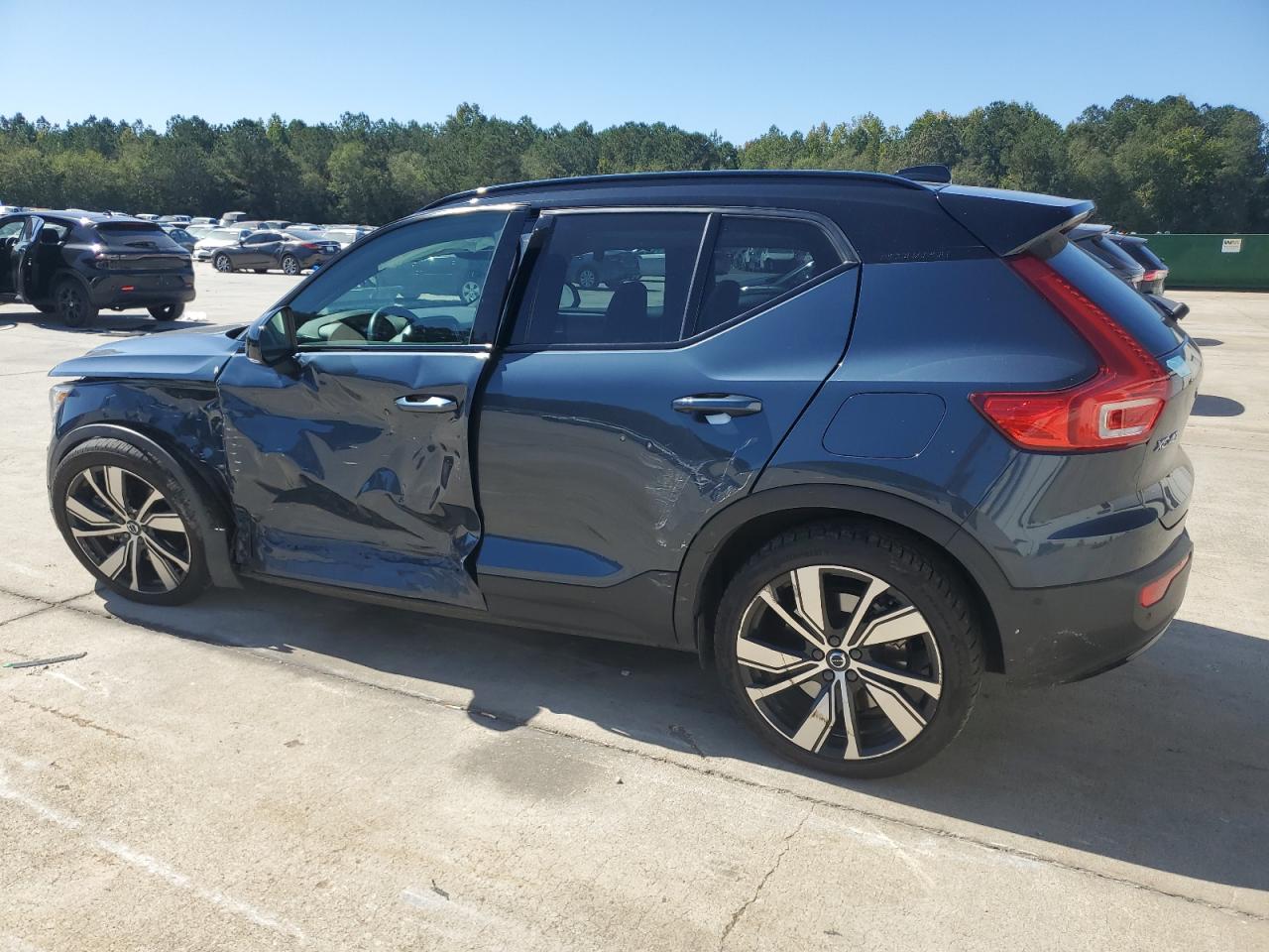2022 VOLVO XC40 P8 RECHARGE PLUS photo 3