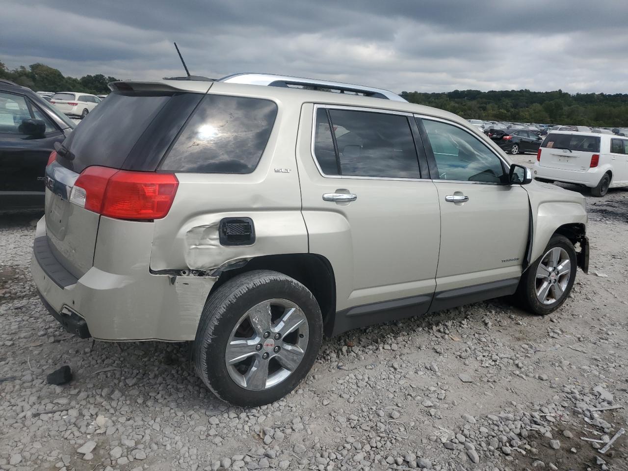 2015 GMC TERRAIN SLT photo 5