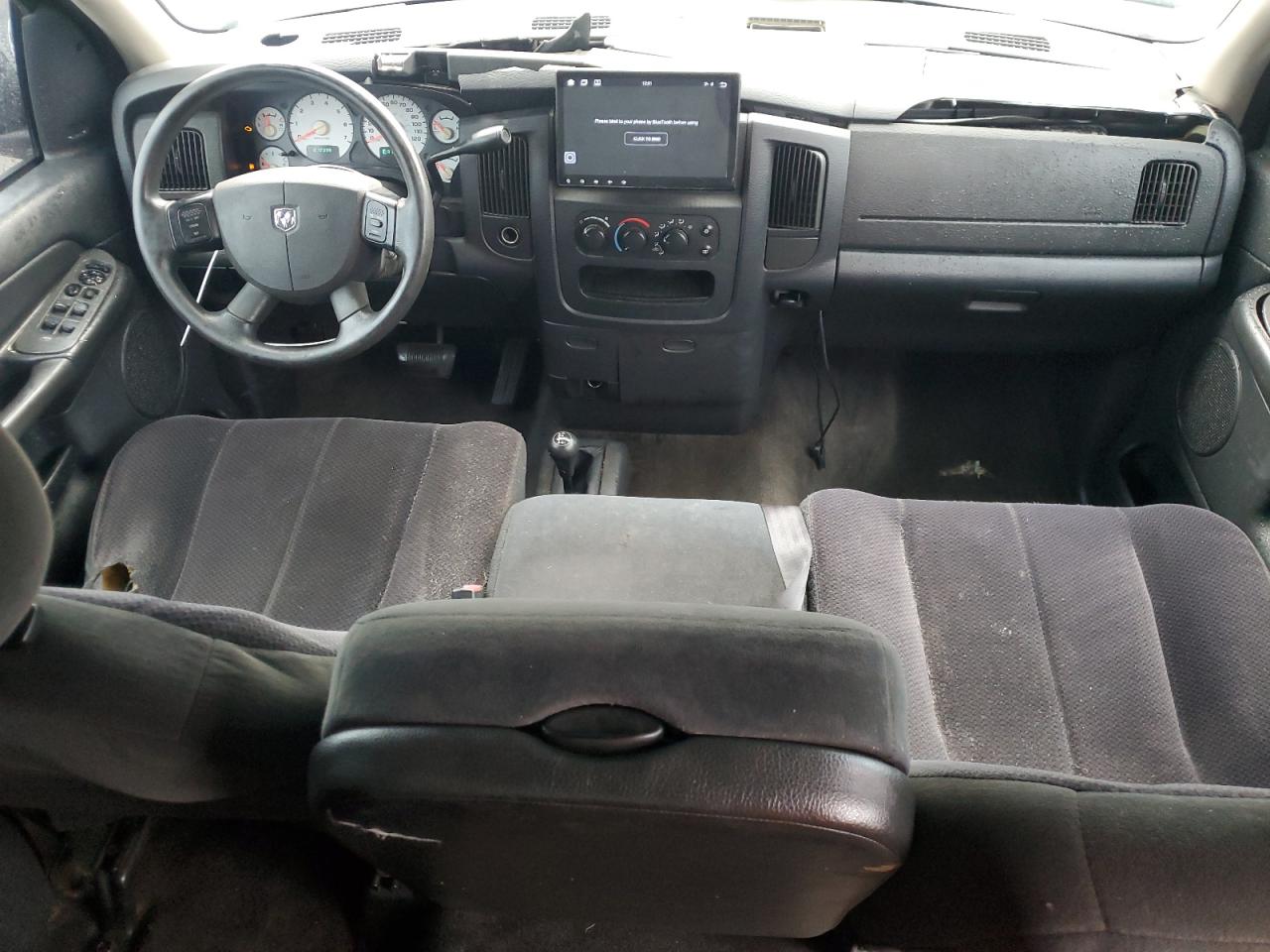 2004 DODGE RAM 1500 ST photo 8
