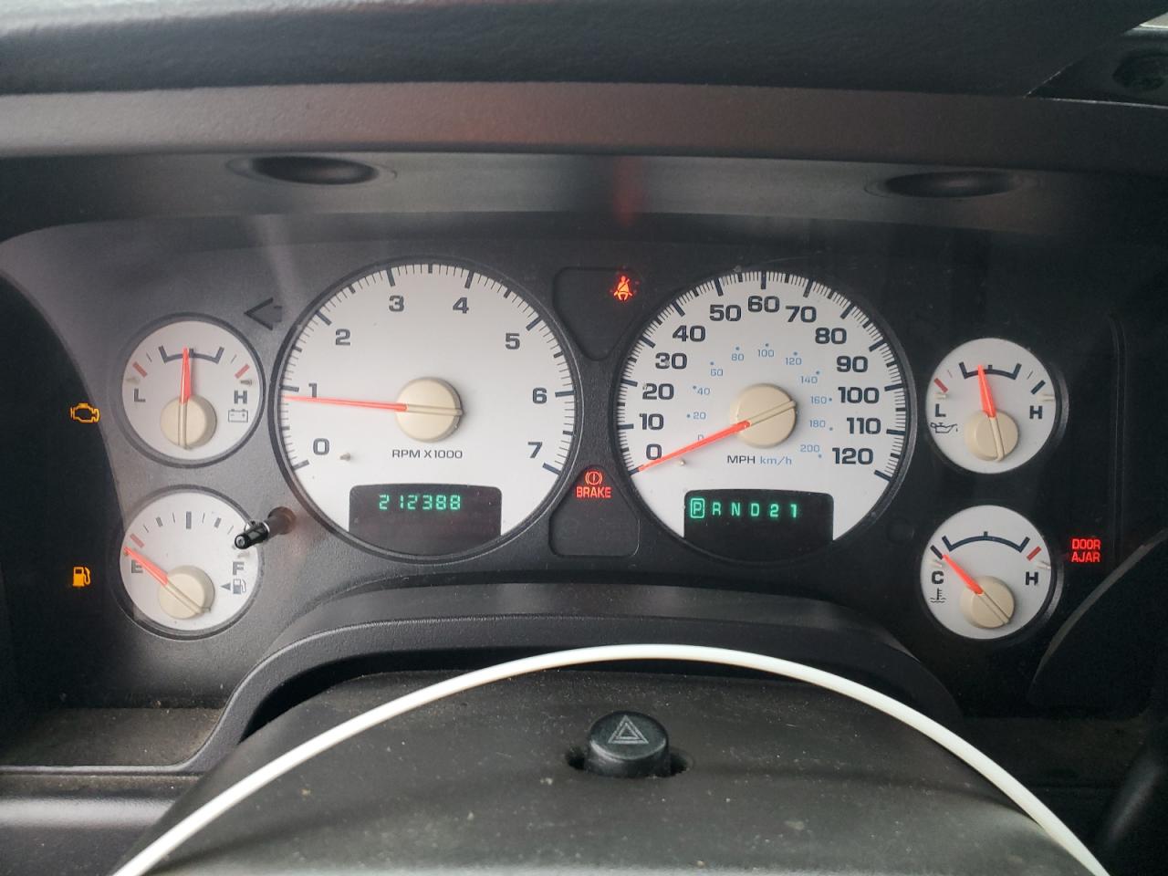 2004 DODGE RAM 1500 ST photo 9
