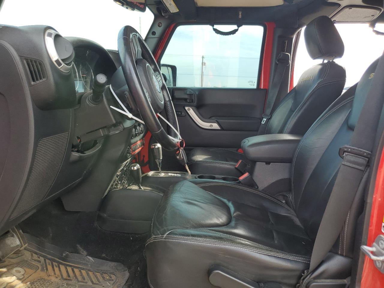 2015 JEEP WRANGLER UNLIMITED SAHARA photo 19