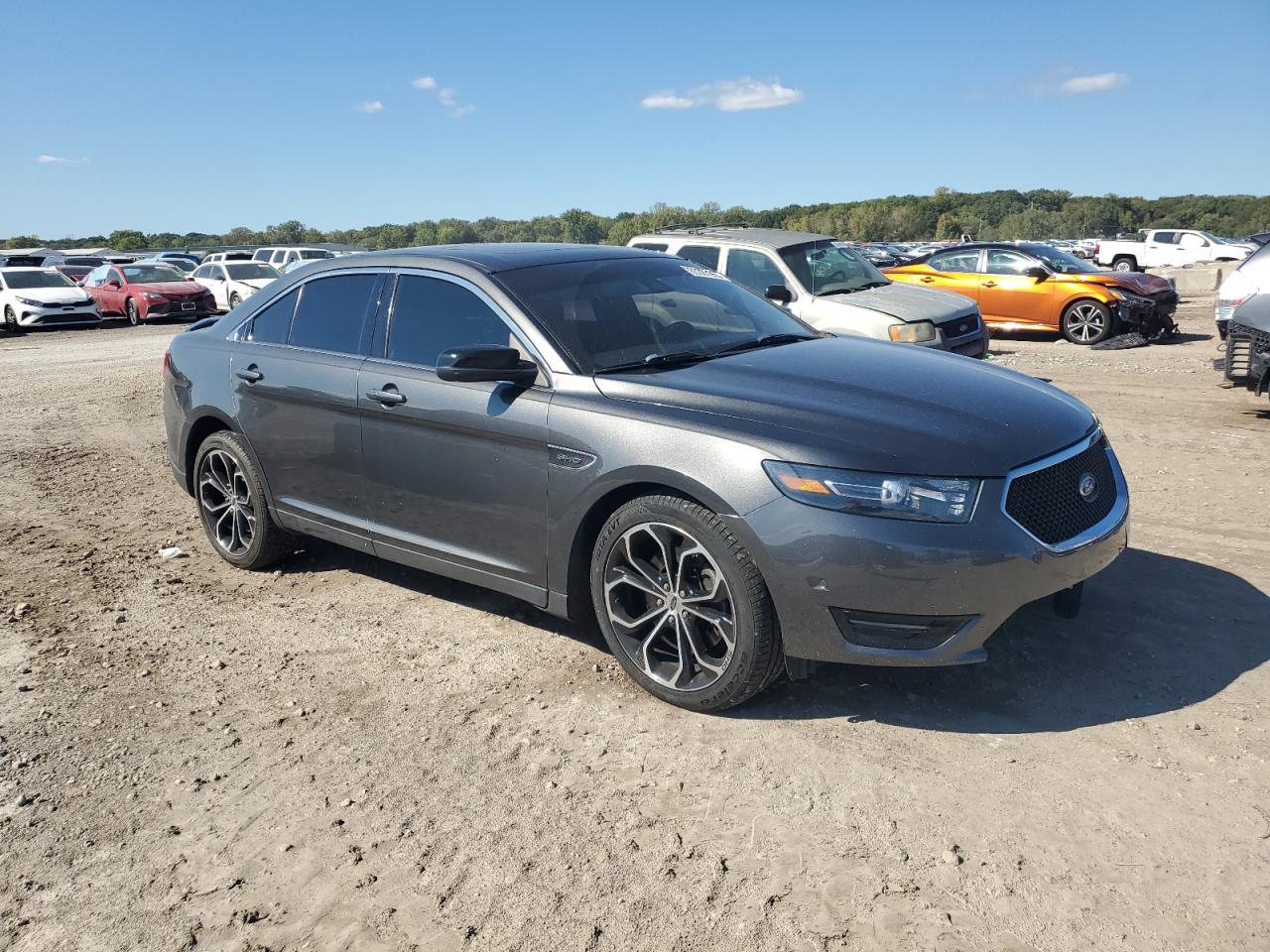 2016 FORD TAURUS SHO photo 4