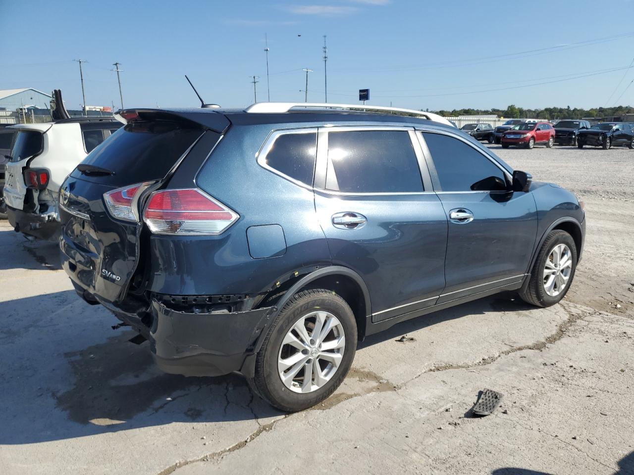 2016 NISSAN ROGUE S photo 3