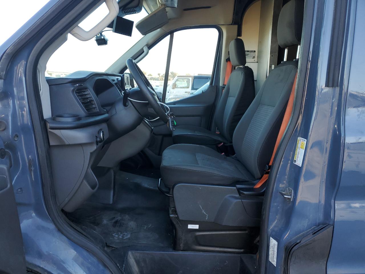 2020 FORD TRANSIT 250 DELIVERY VAN photo 13