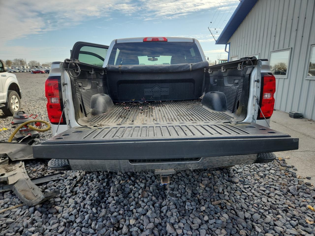 2016 CHEVROLET SILVERADO K1500 LT photo 6