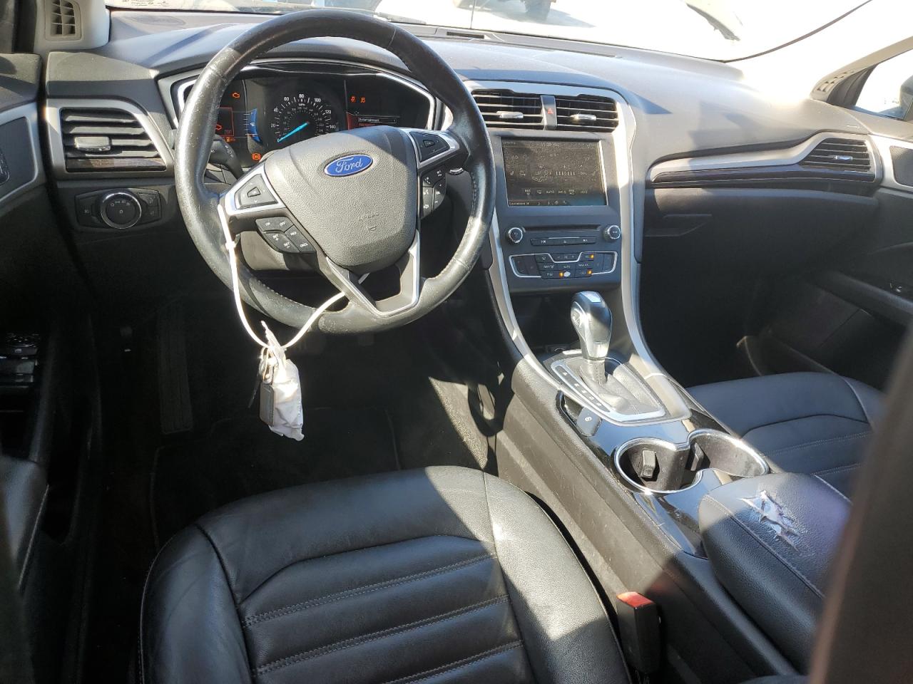 2016 FORD FUSION SE photo 22