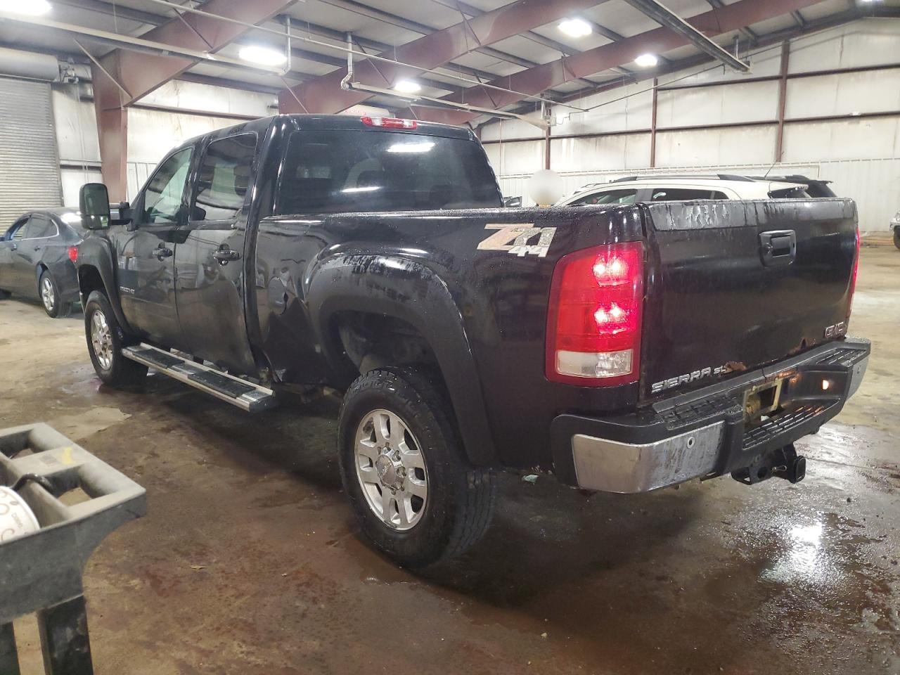 2011 GMC SIERRA K2500 SLT photo 2