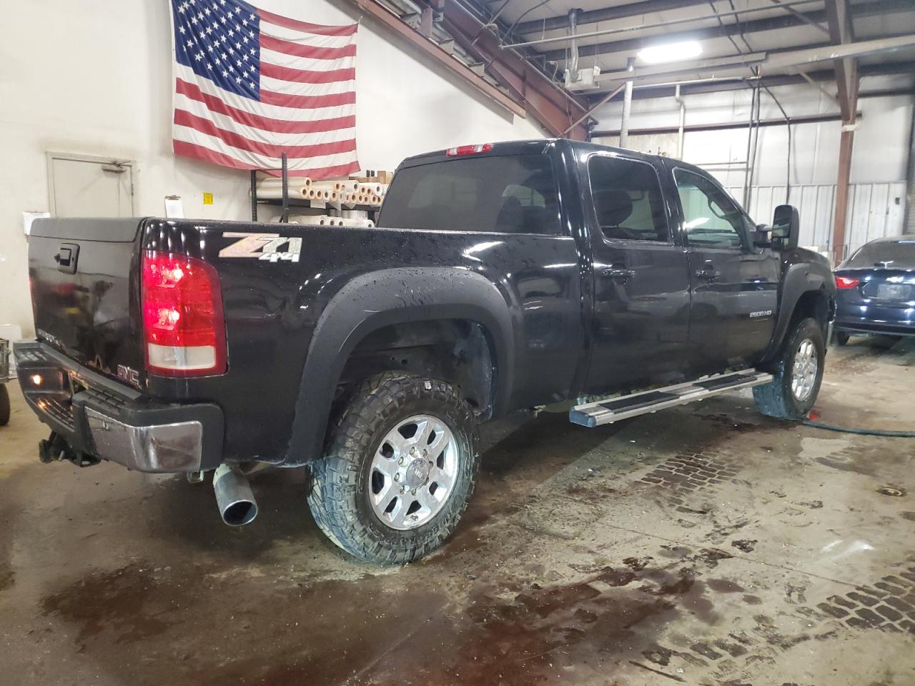 2011 GMC SIERRA K2500 SLT photo 3