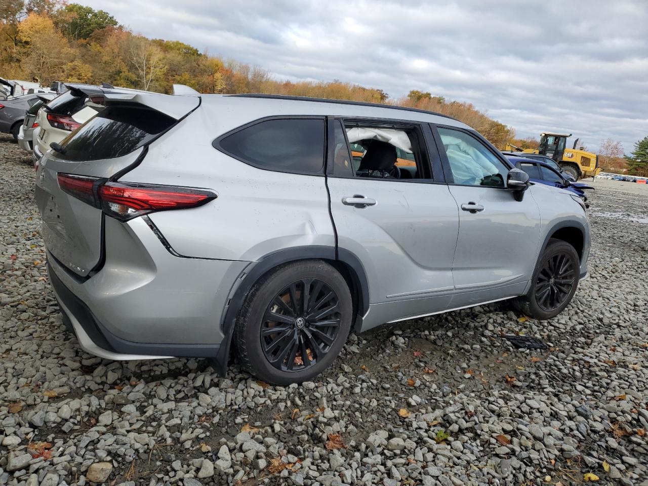 2023 TOYOTA HIGHLANDER L photo 5