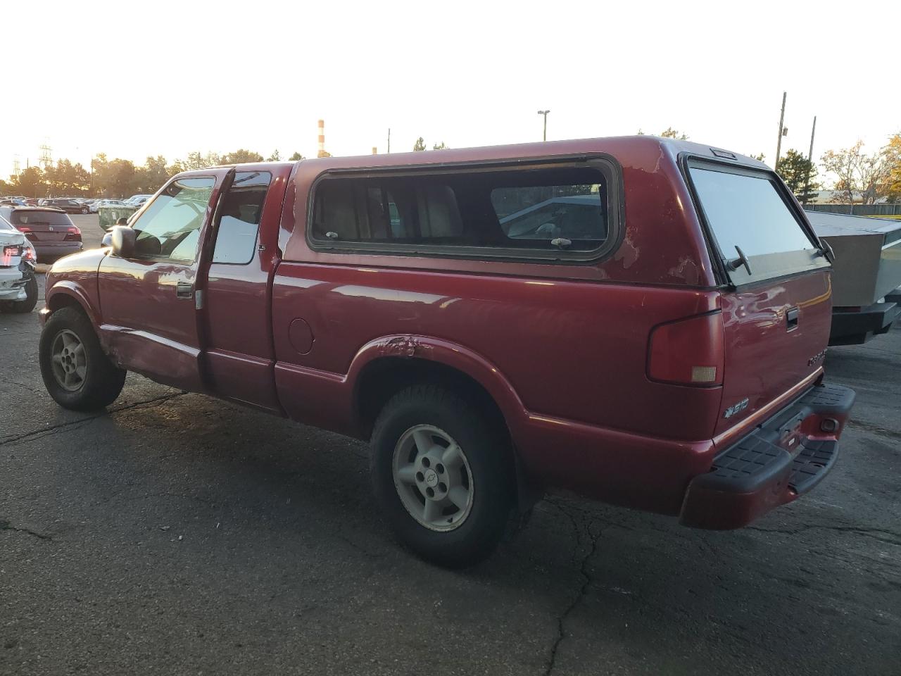 2001 CHEVROLET S TRUCK S10 photo 2