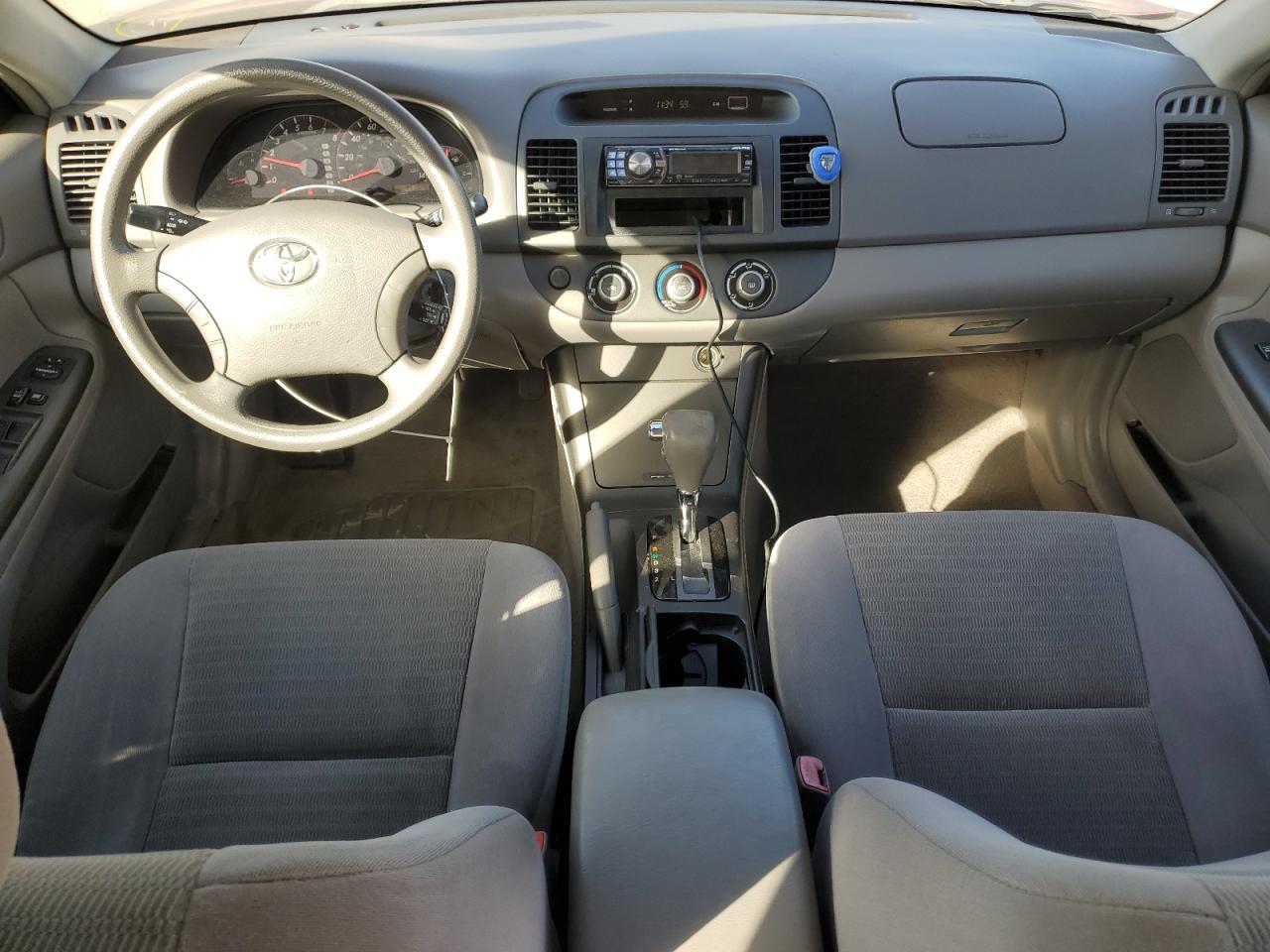 2006 TOYOTA CAMRY photo 8