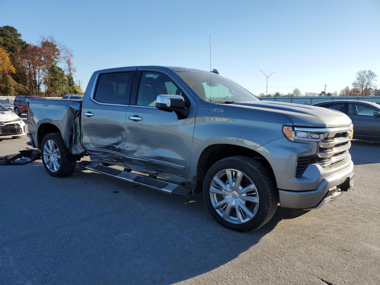 2025 CHEVROLET SILVERADO K1500 HIGH COUNTRY photo 4