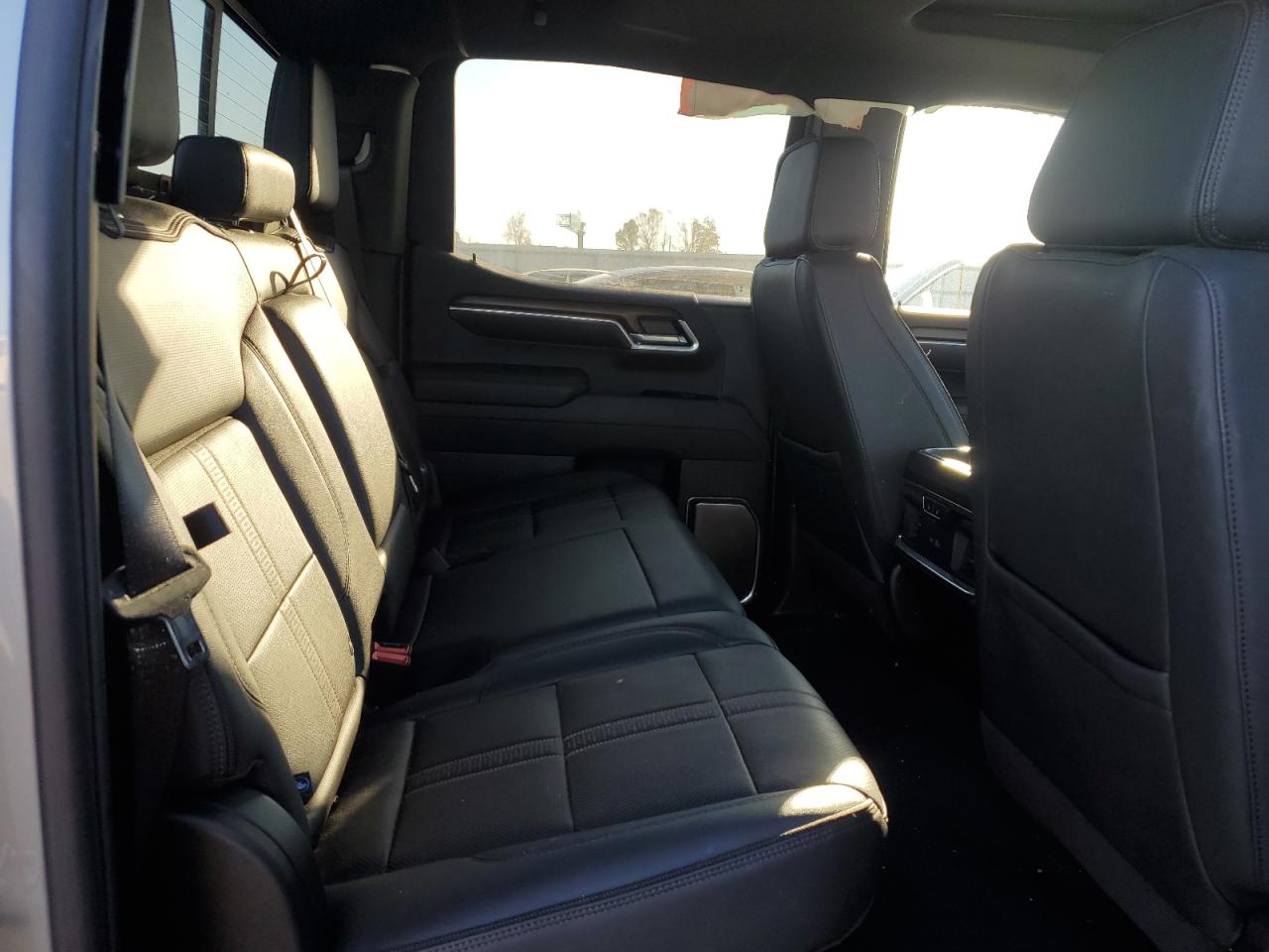 2025 CHEVROLET SILVERADO K1500 HIGH COUNTRY photo 10