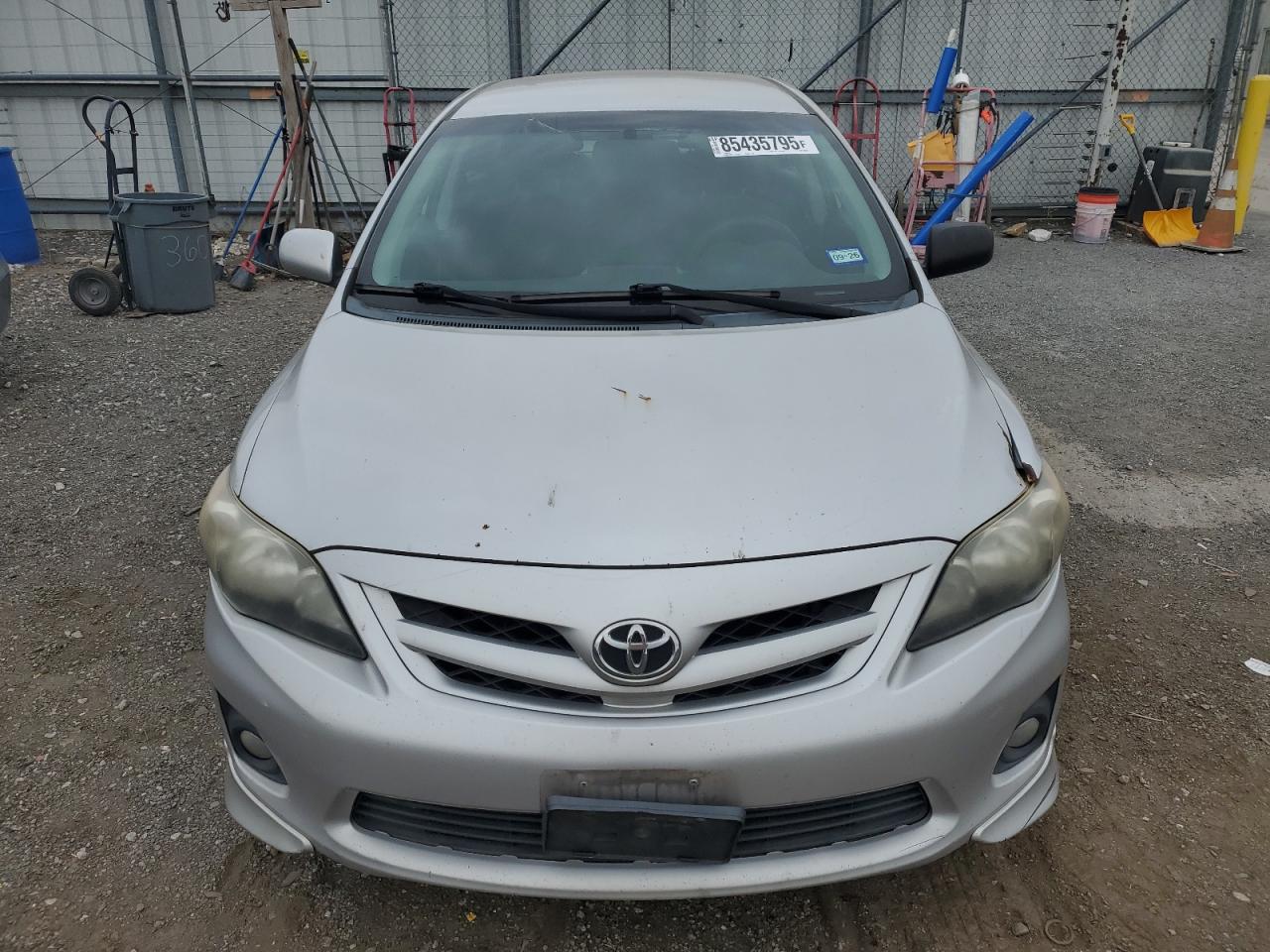 2011 TOYOTA COROLLA S photo 5