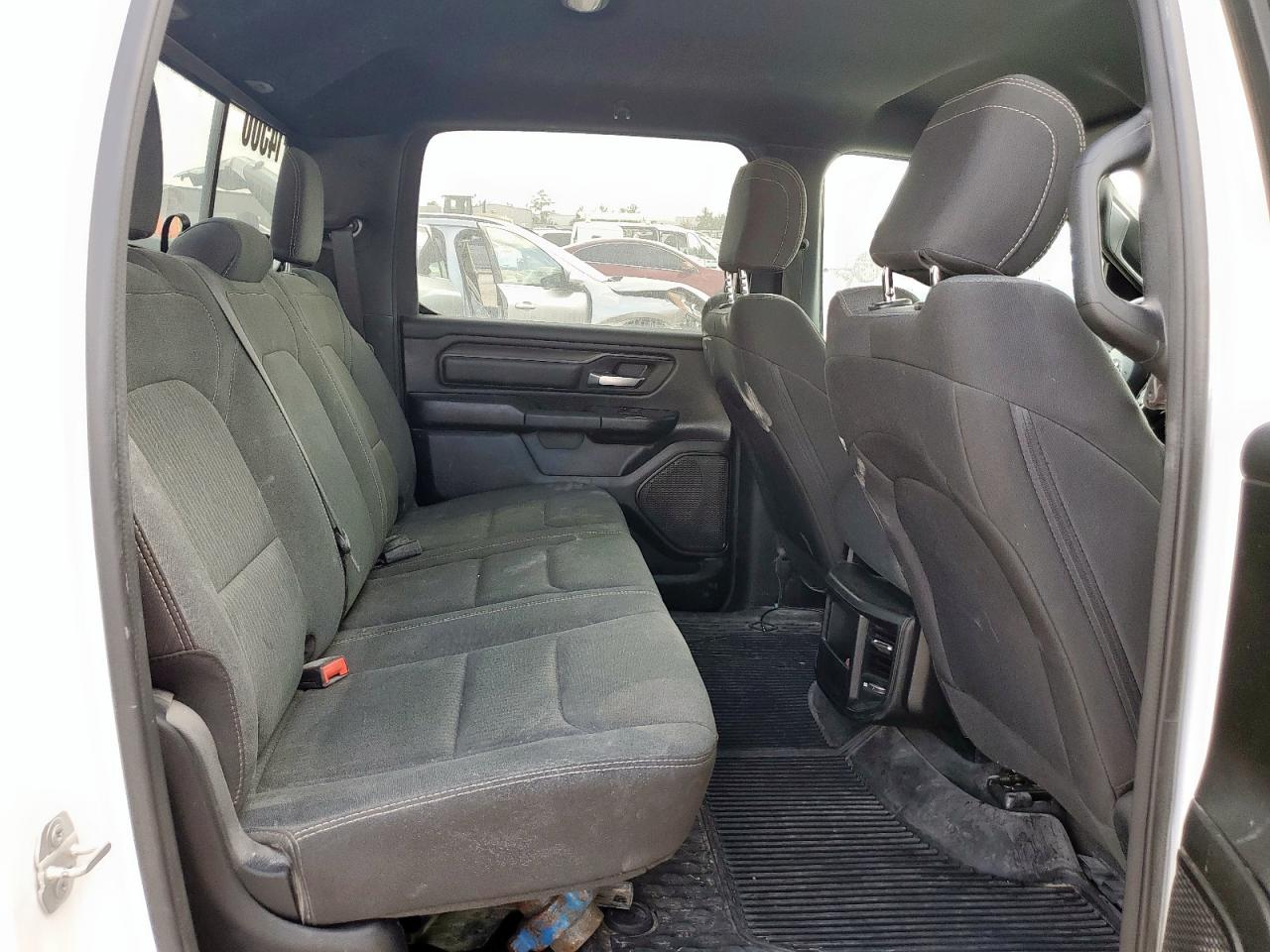2023 RAM 1500 TRADESMAN photo 10