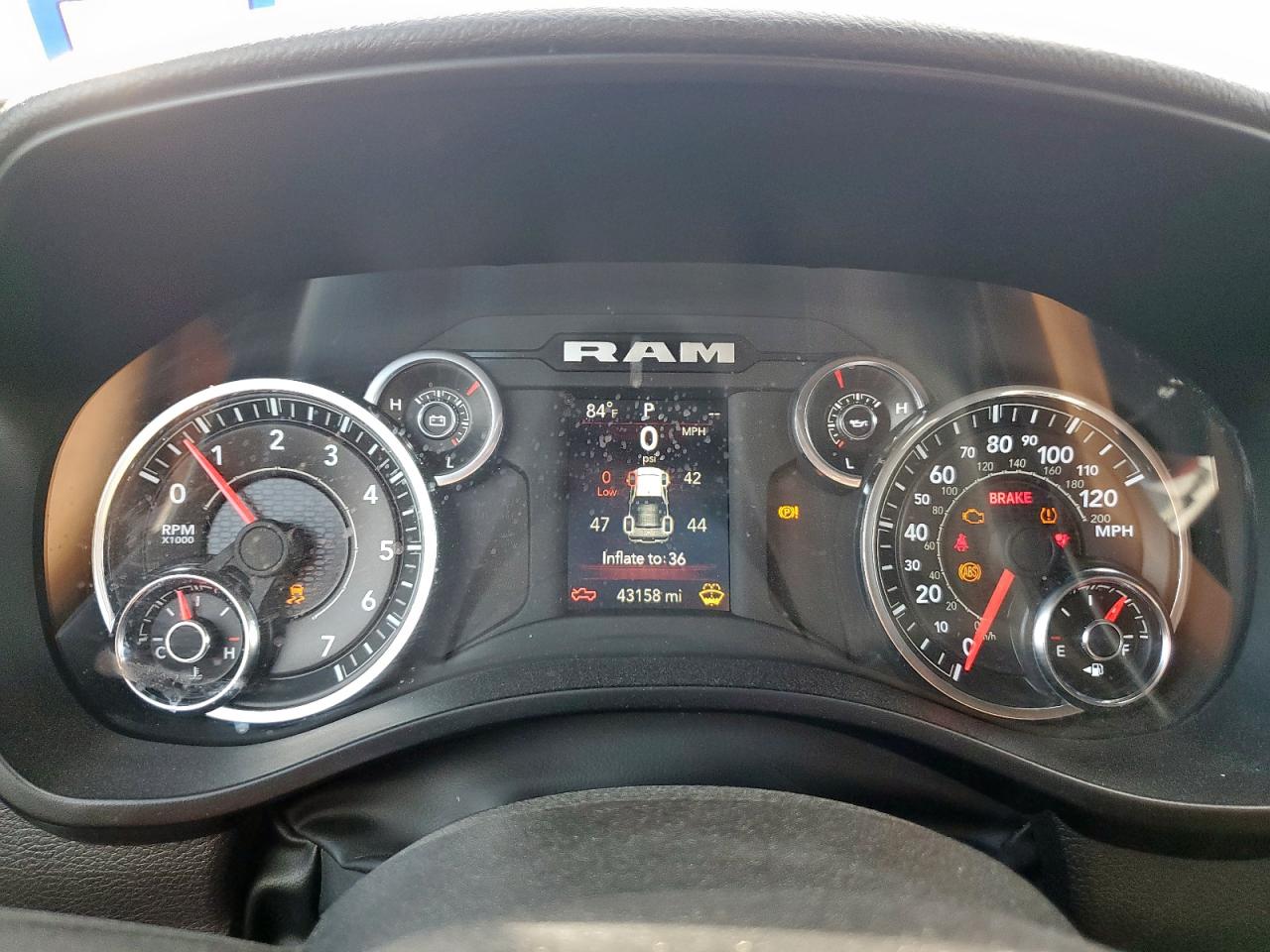 2023 RAM 1500 TRADESMAN photo 9