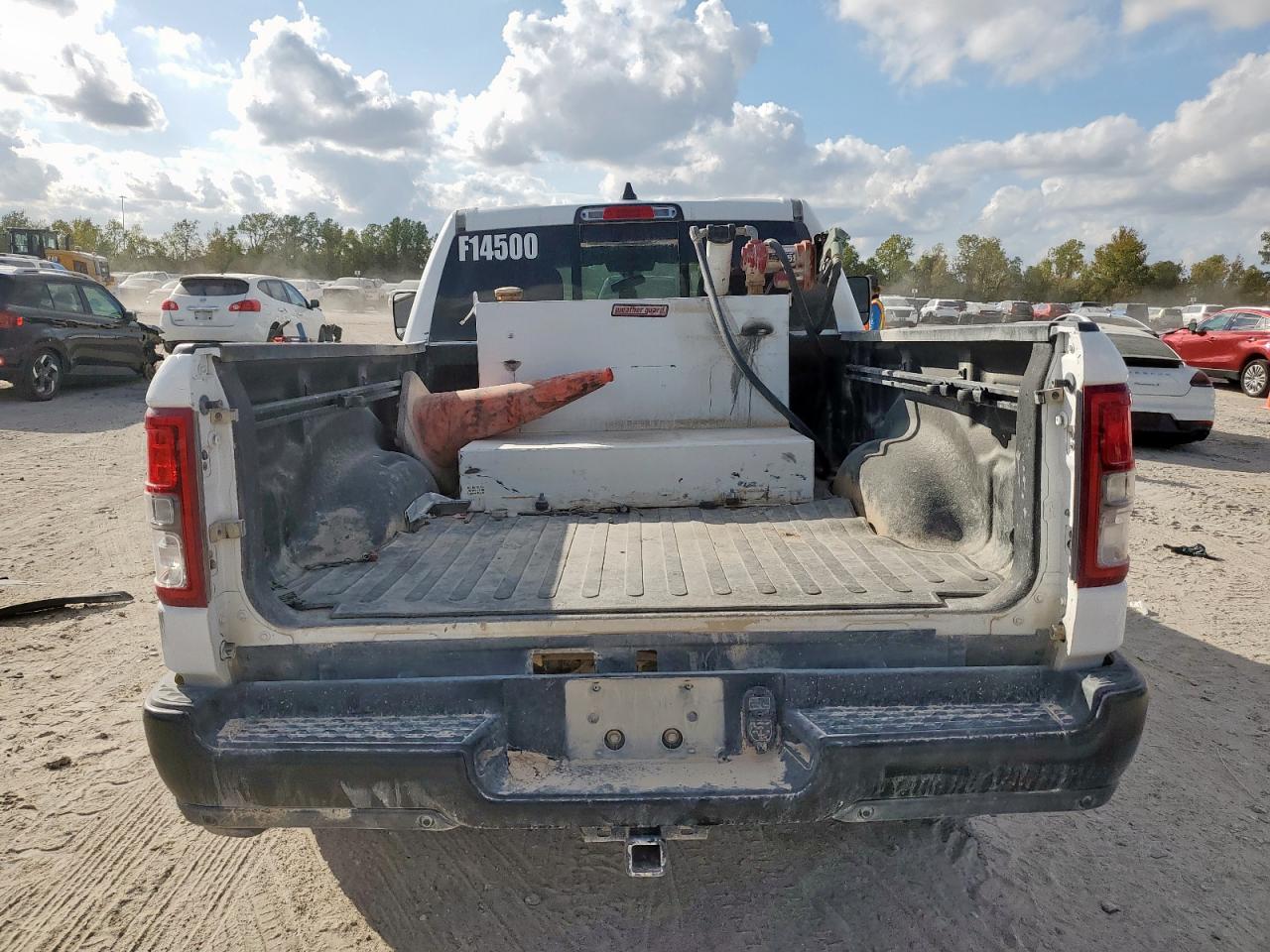 2023 RAM 1500 TRADESMAN photo 6