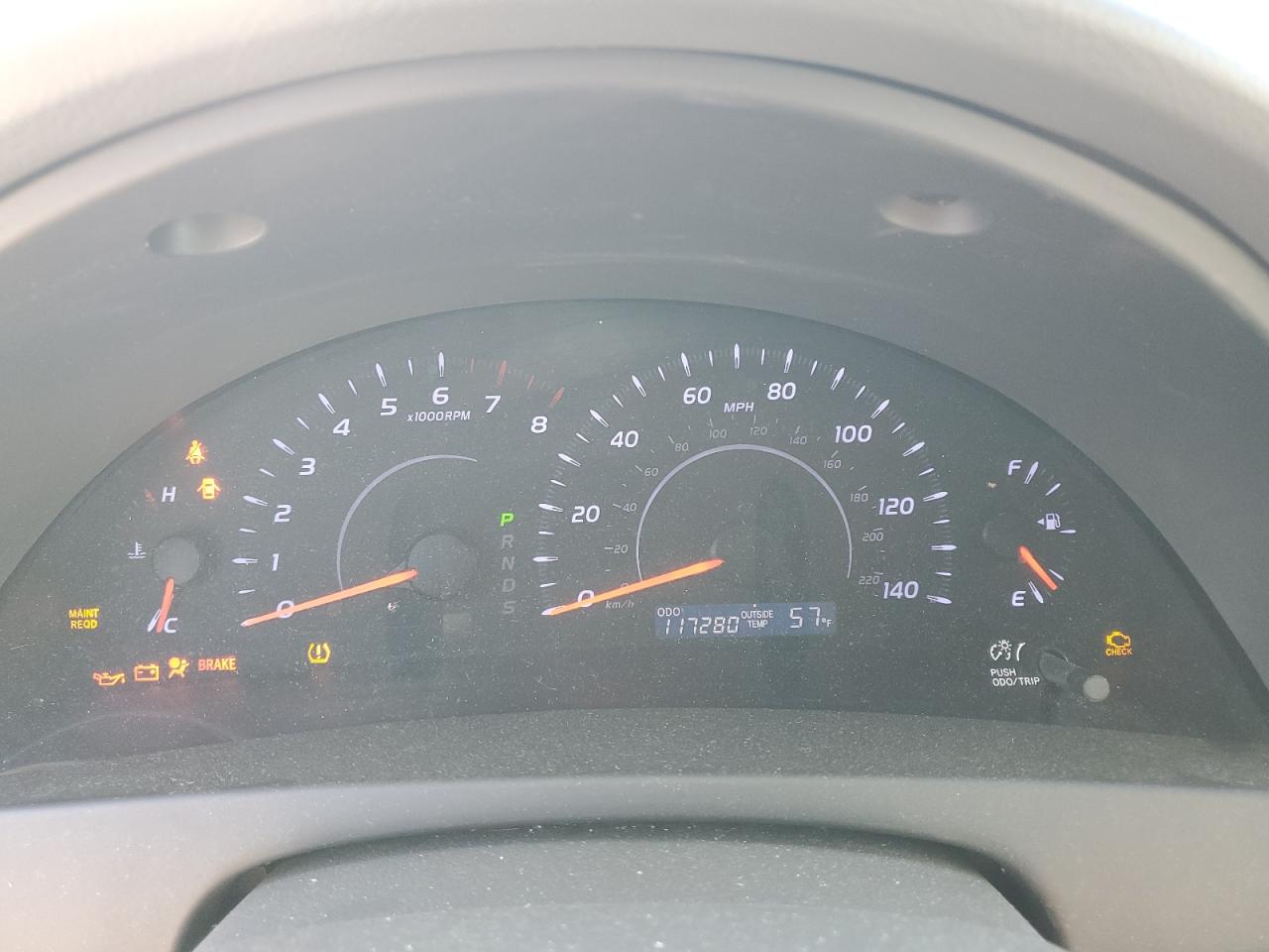 2011 TOYOTA CAMRY LE photo 25