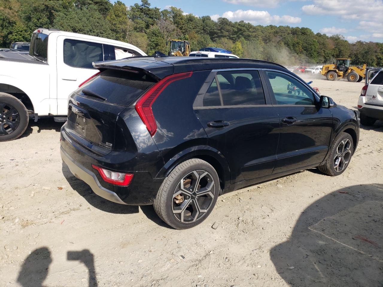 2023 KIA NIRO EX photo 6