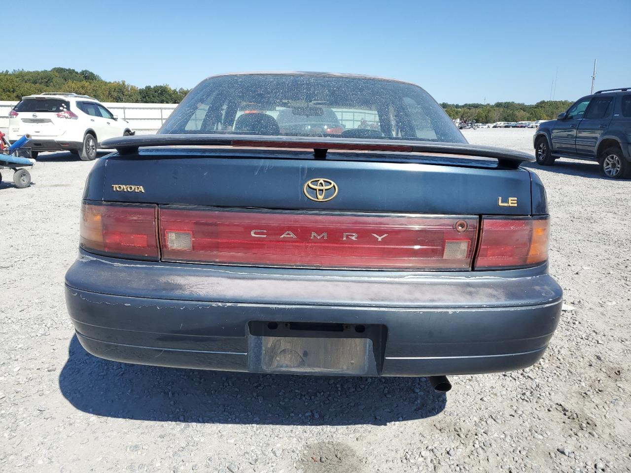 1993 TOYOTA CAMRY LE photo 6