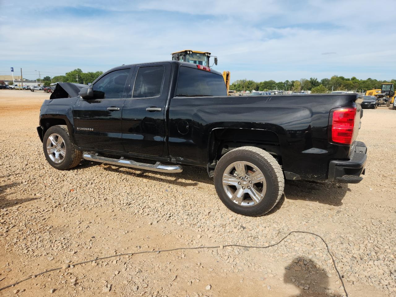 2018 CHEVROLET SILVERADO C1500 CUSTOM photo 3