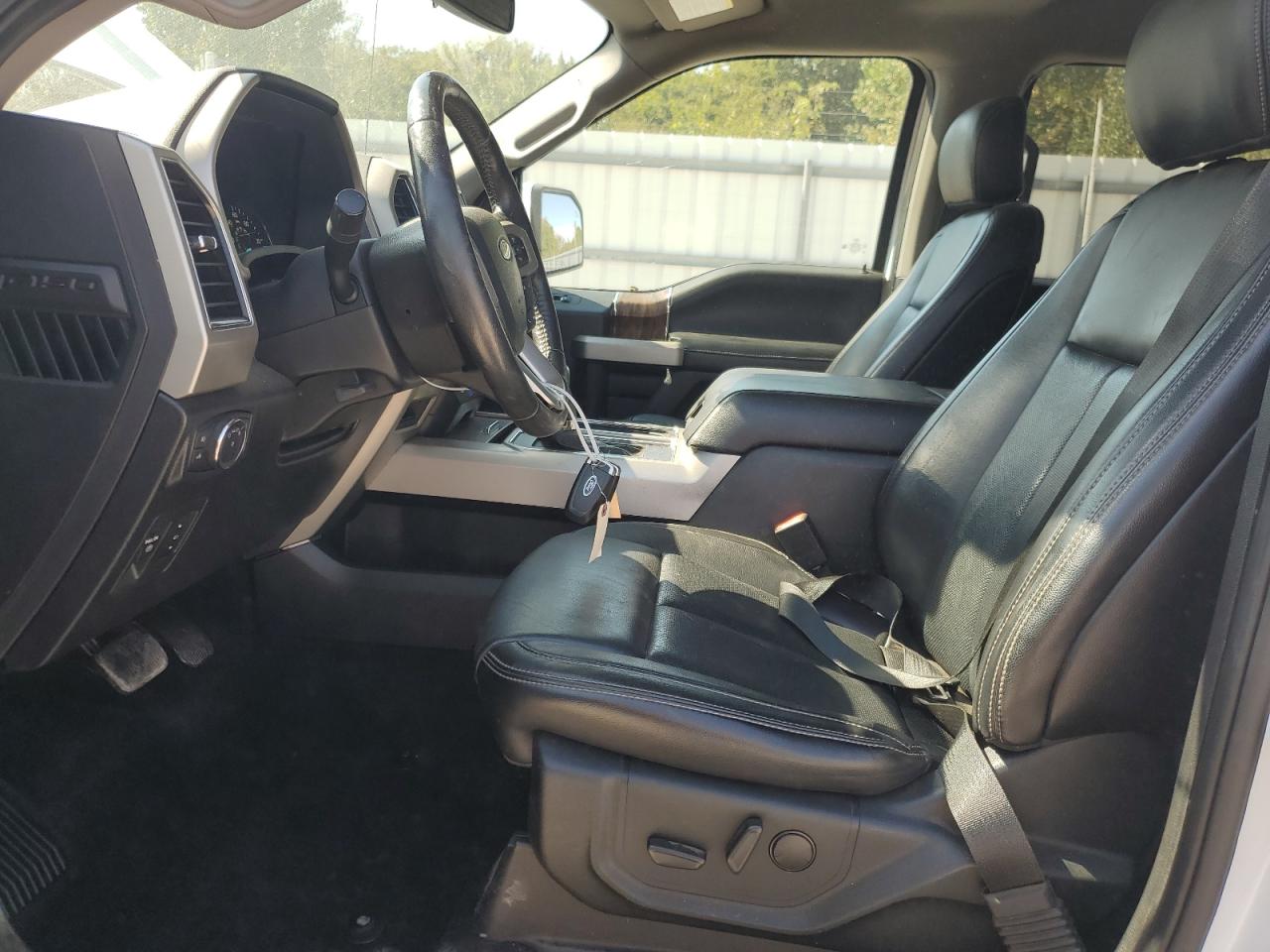 2020 FORD F150 SUPERCREW photo 13