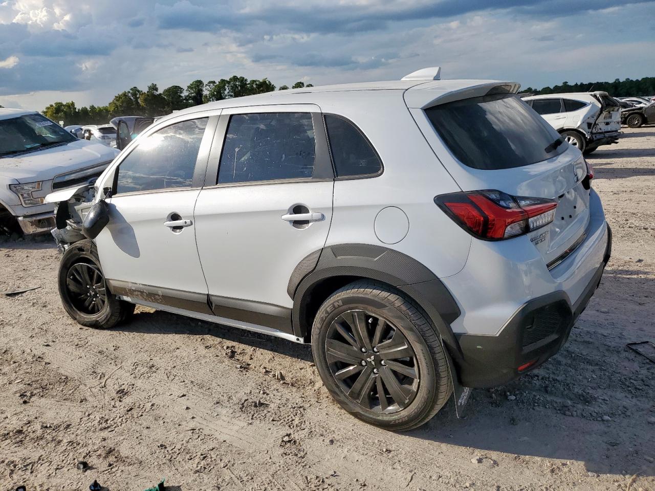 2025 MITSUBISHI OUTLANDER SPORT S photo 2