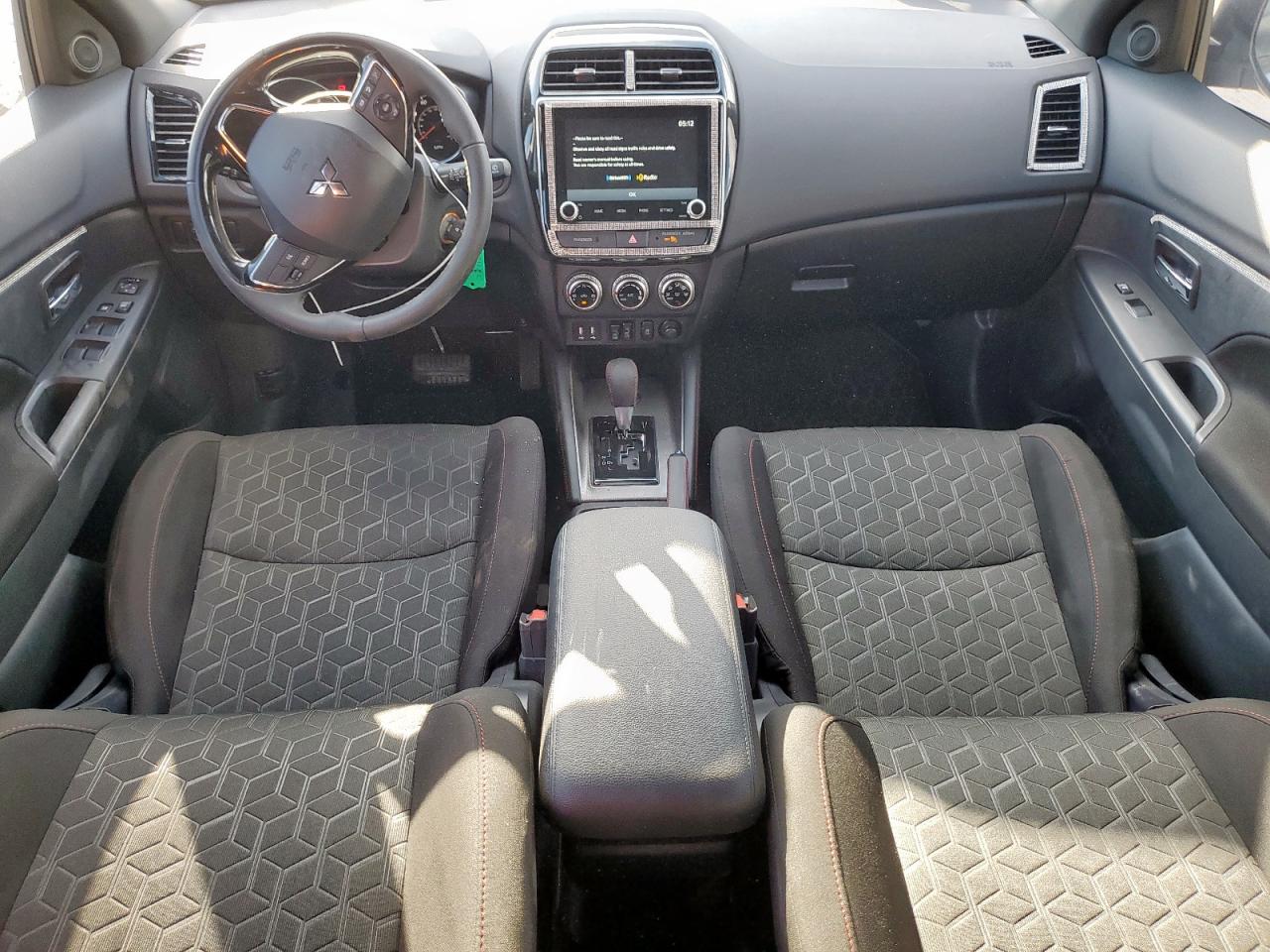 2025 MITSUBISHI OUTLANDER SPORT S photo 8