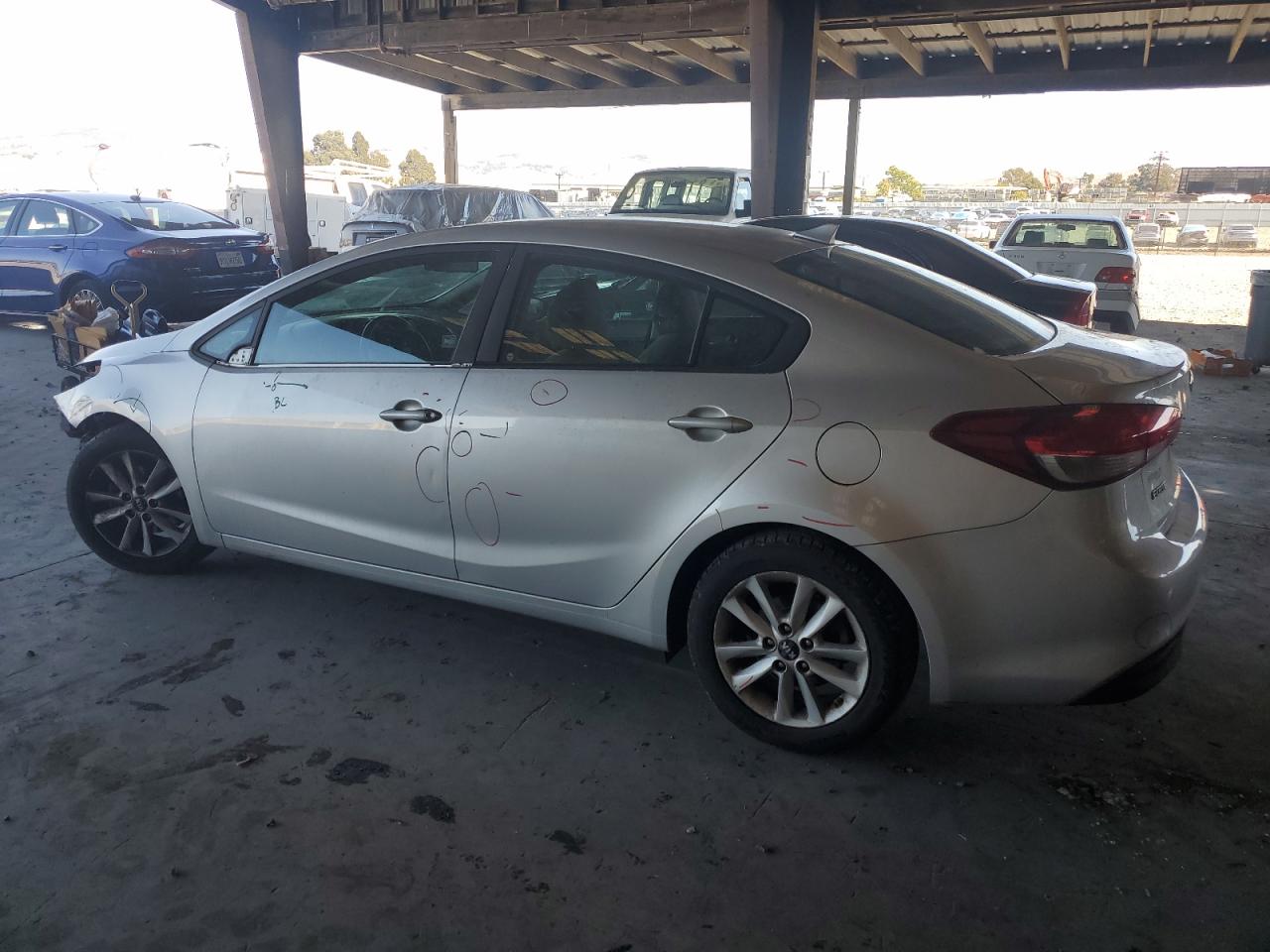 2017 KIA FORTE LX photo 3