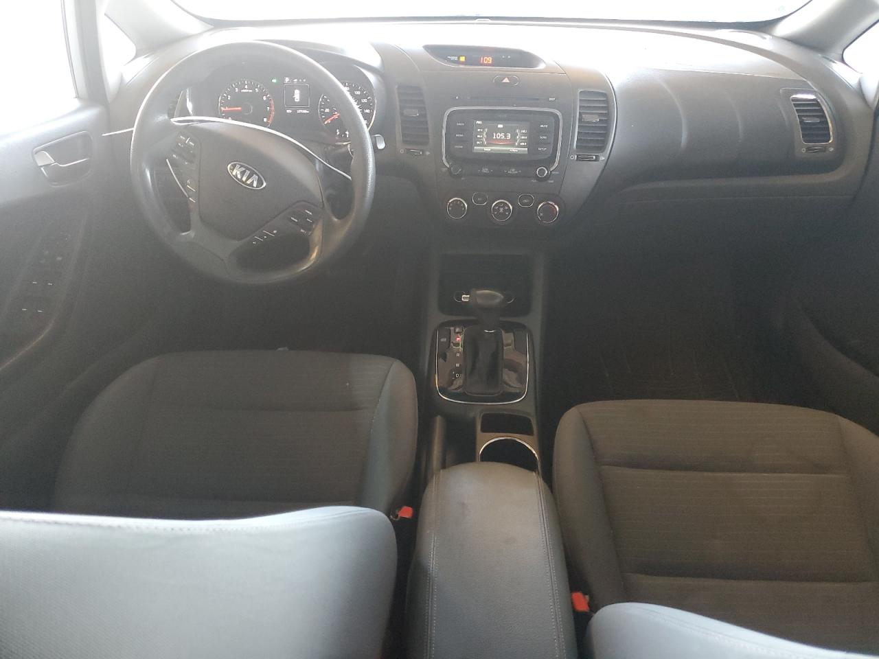 2017 KIA FORTE LX photo 15
