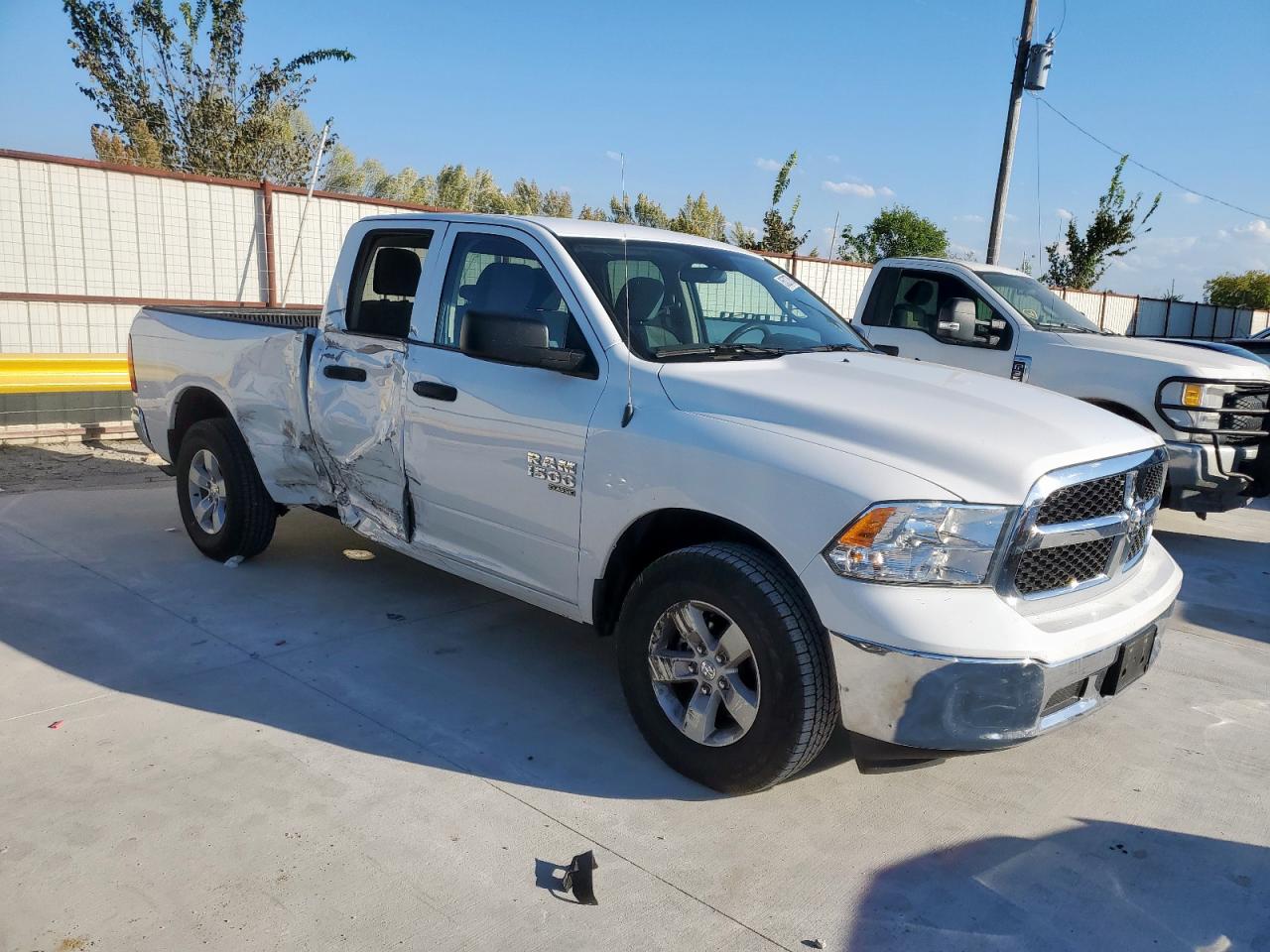 2024 RAM 1500 CLASSIC SLT photo 7