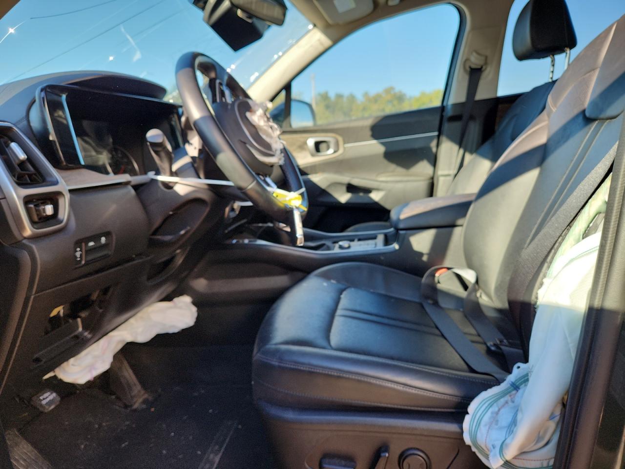 2022 KIA SORENTO S photo 7