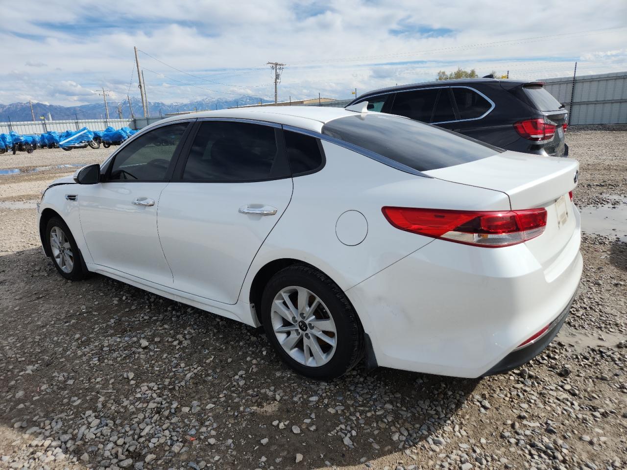2016 KIA OPTIMA LX photo 2