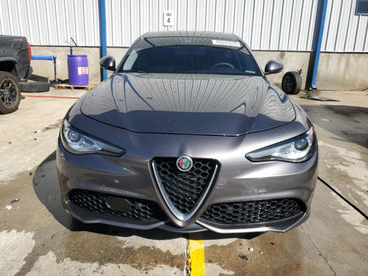 2019 ALFA ROMEO GIULIA TI photo 5
