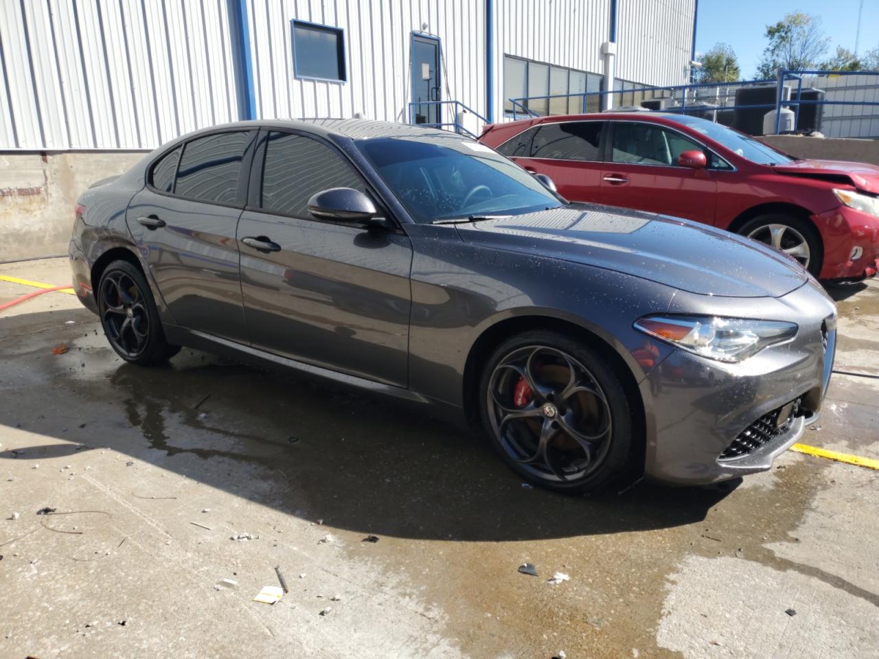 2019 ALFA ROMEO GIULIA TI photo 4