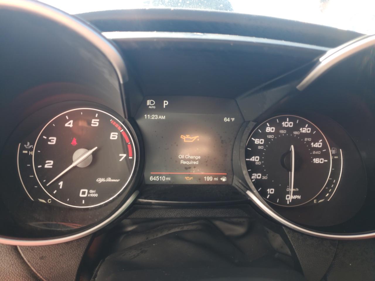2019 ALFA ROMEO GIULIA TI photo 9