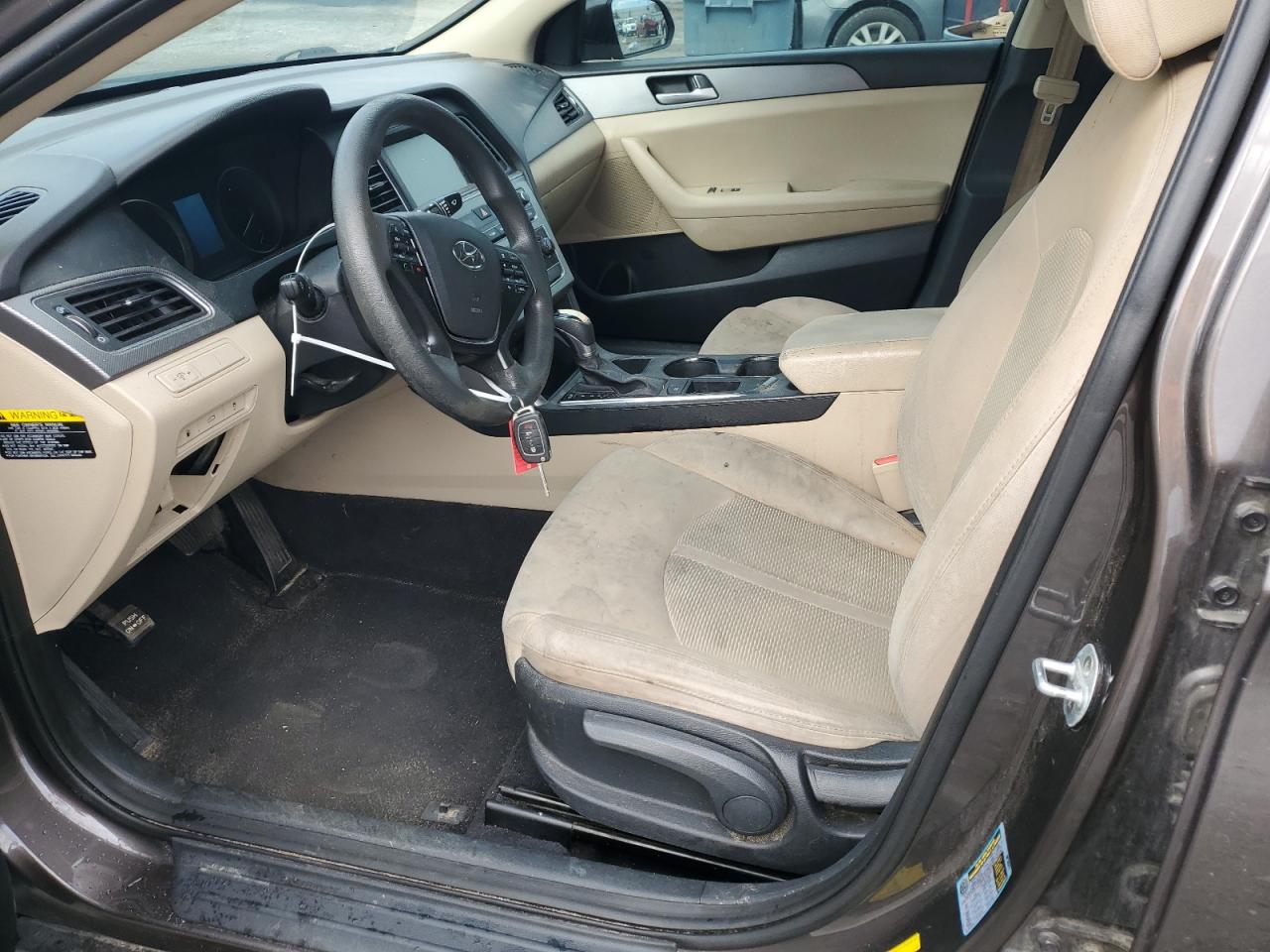 2017 HYUNDAI SONATA SE photo 19
