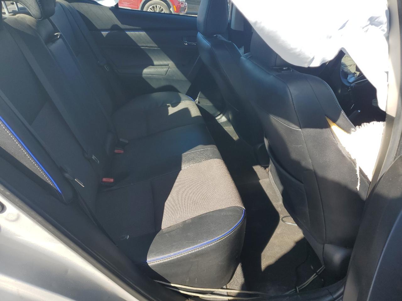 2019 TOYOTA COROLLA L photo 10