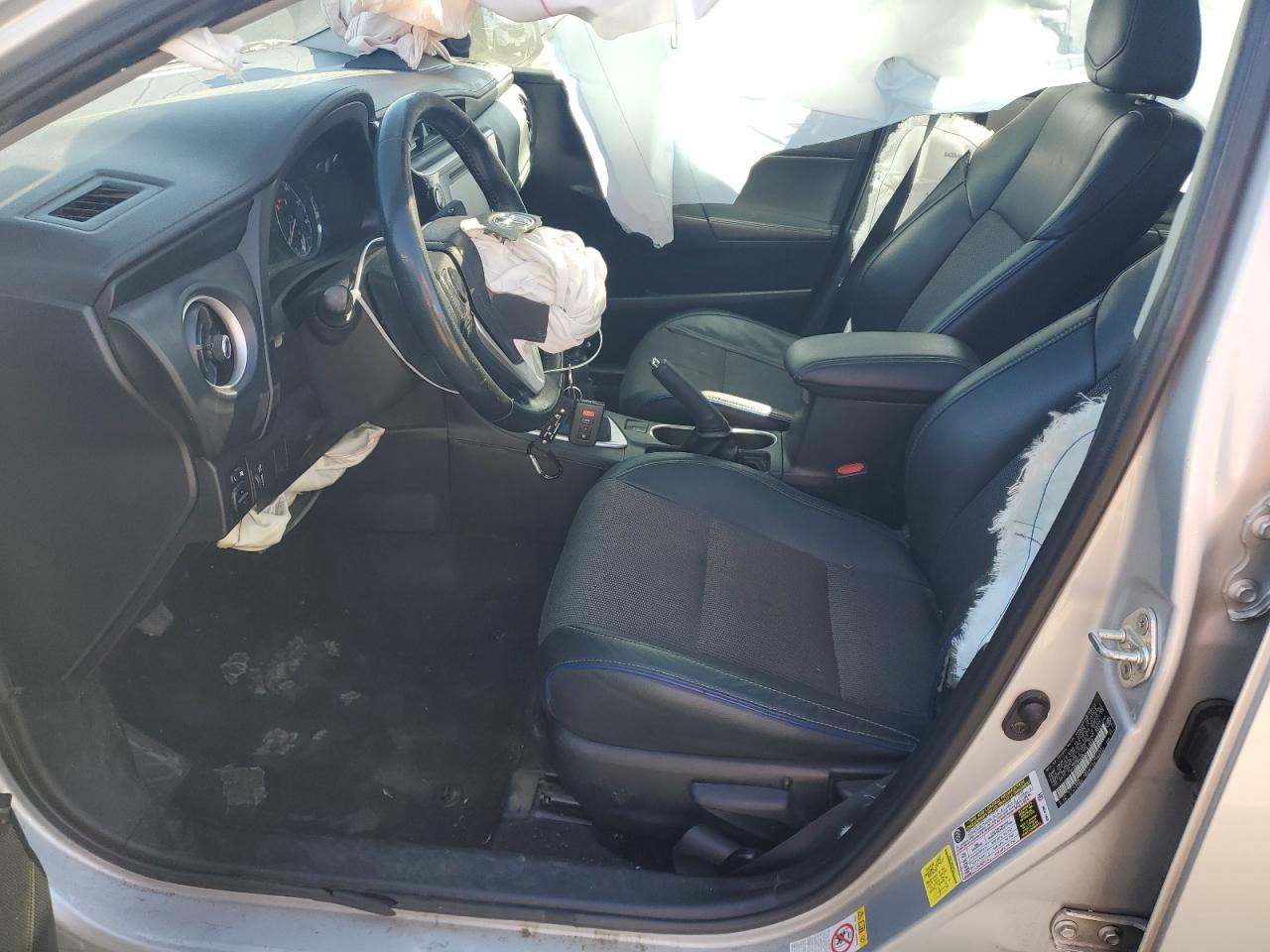 2019 TOYOTA COROLLA L photo 7