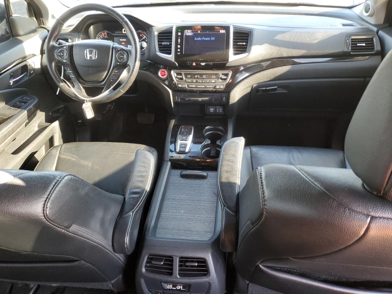 2016 HONDA PILOT TOURING photo 8