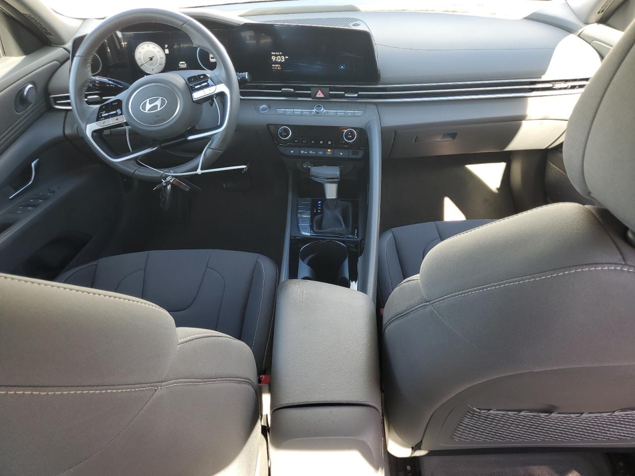 2024 HYUNDAI ELANTRA SEL photo 15