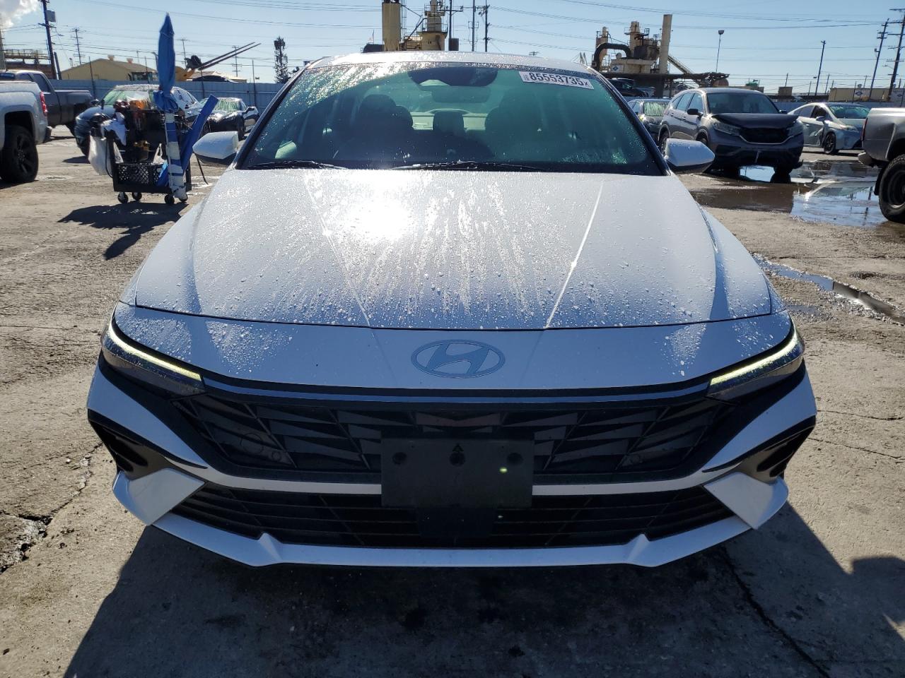 2024 HYUNDAI ELANTRA SEL photo 9