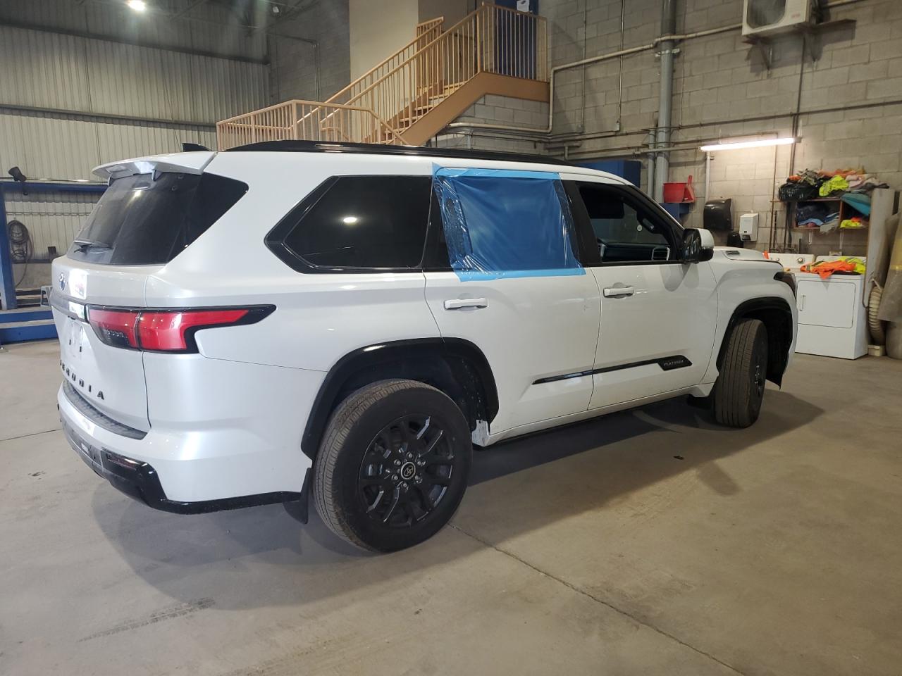 2023 TOYOTA SEQUOIA SR5 photo 7