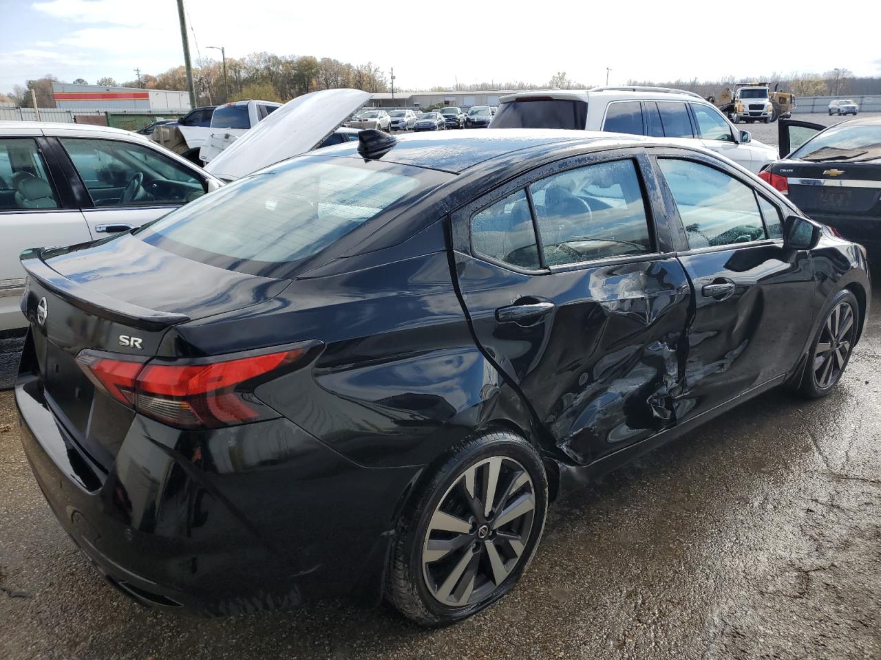 2020 NISSAN VERSA SR photo 7