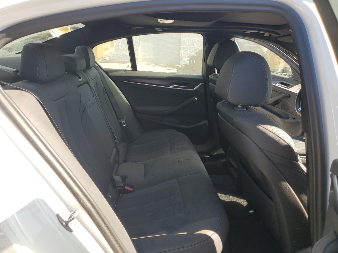 2023 BMW 530 I photo 28