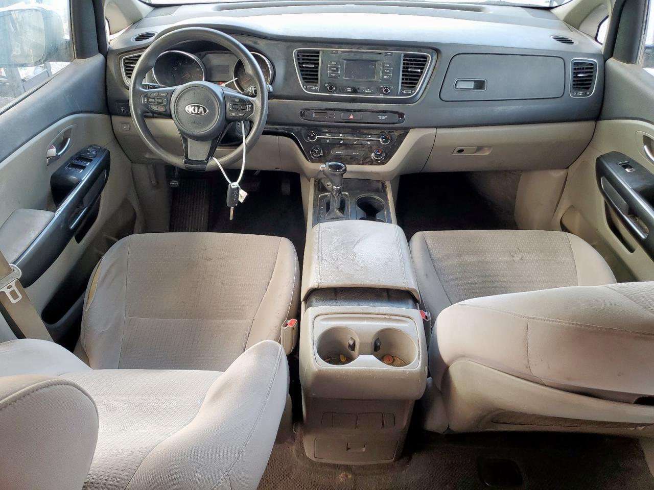 2016 KIA SEDONA LX photo 15